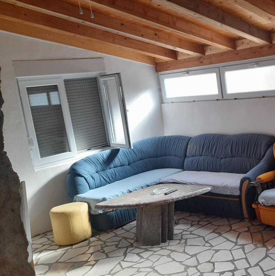 Apartment Kamena Kuca Family Rodin *